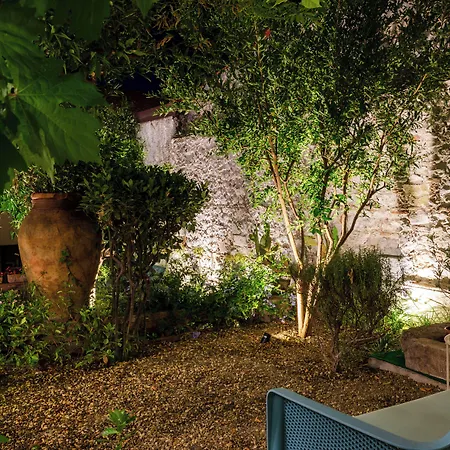 Nero Bed & Breakfast 4*